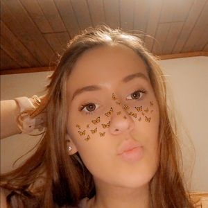 Meet your Posher, Lauren